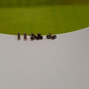 NWOT Set of Small Earrings